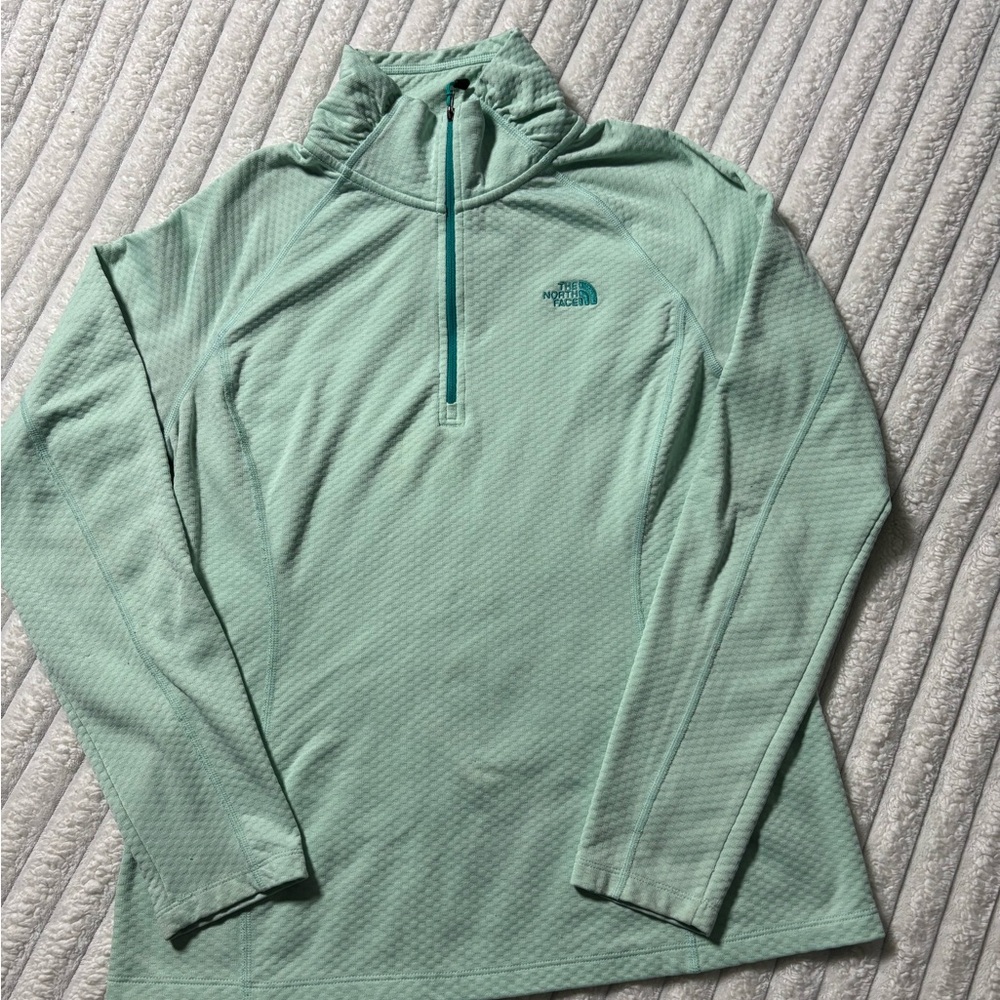 The North Face Women's Mint Green Lightweight Pullover